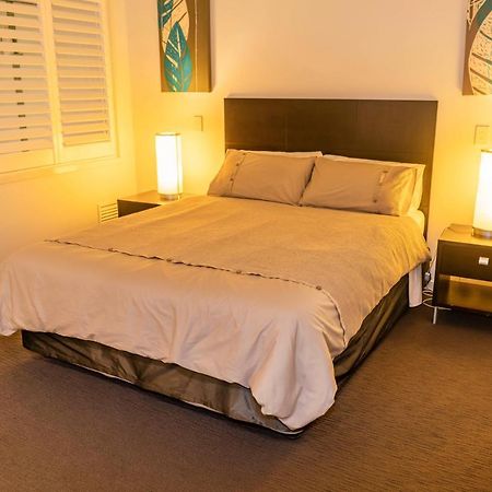 איירלי ביץ' Marina View Apartment מראה חיצוני תמונה